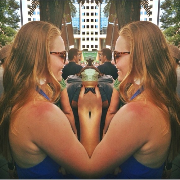 Loose Romper w/ Pockets - Picture 2 of 5